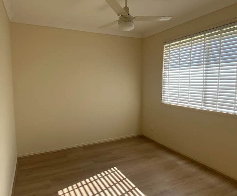 $325, Share-house, 3 bathrooms, Calamvale QLD 4116