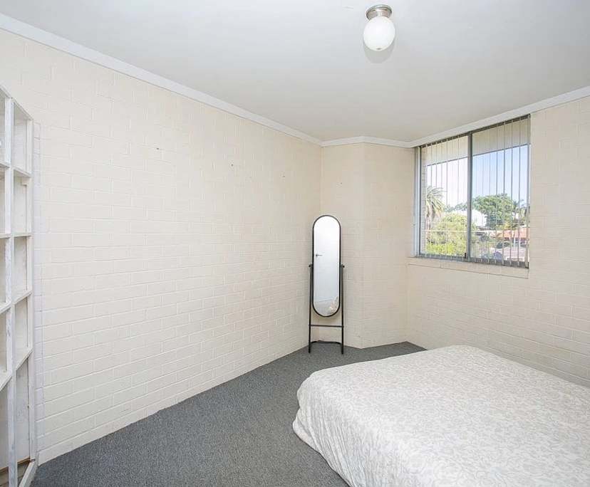 Whole property with 2 rooms for rent