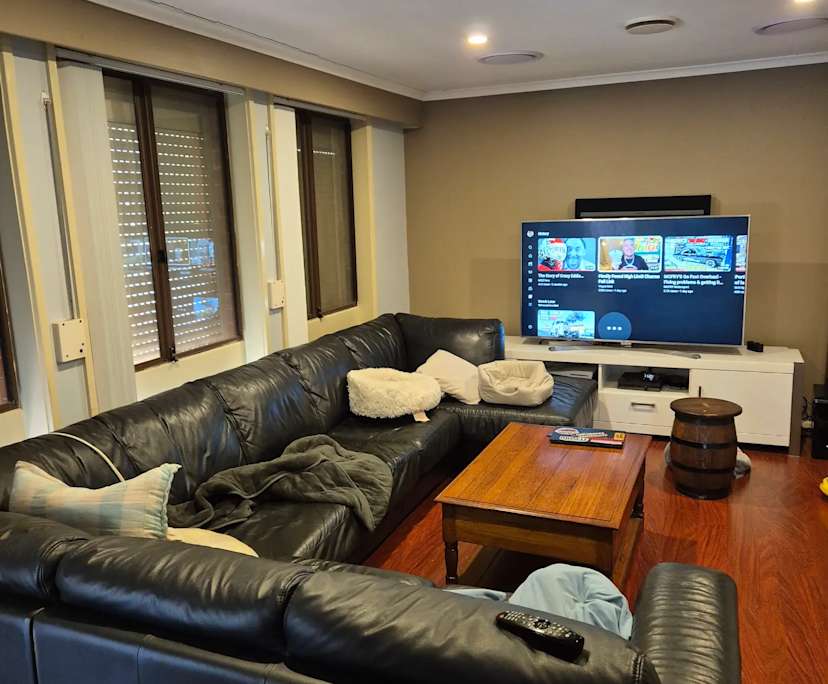 Unfurnished room in a share house