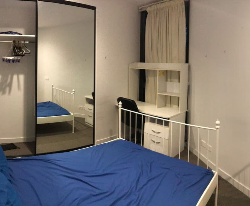 $645, Whole-property, 2 bathrooms, Melbourne VIC 3000