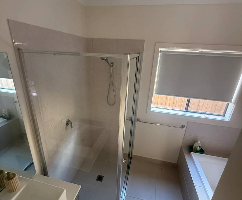 Unfurnished room with own bathroom