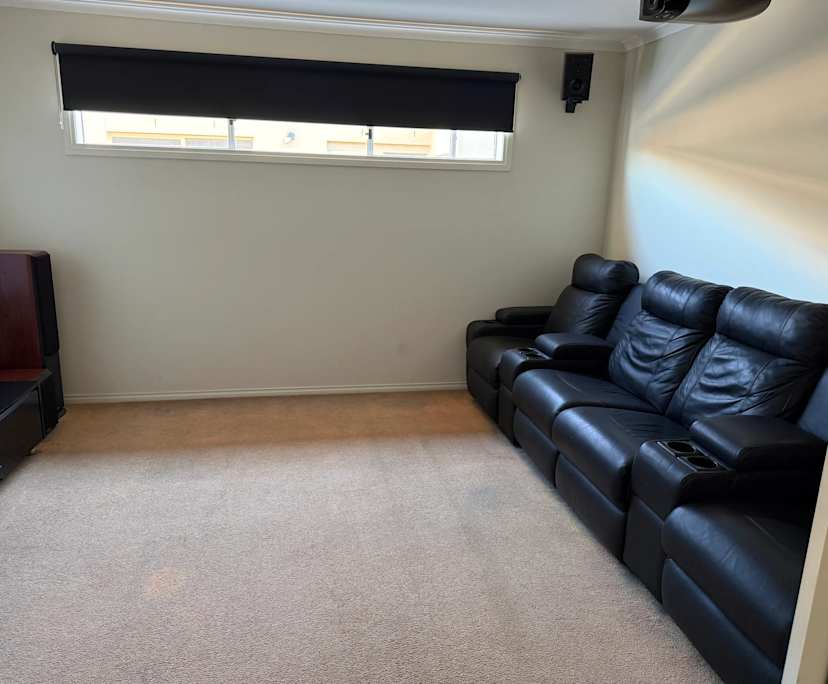 $250, Share-house, 4 bathrooms, Cranbourne North VIC 3977