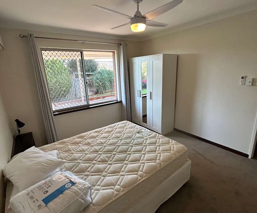 $365, Share-house, 4 bathrooms, Bicton WA 6157