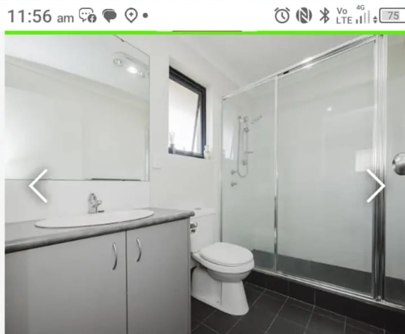 Room in a share house
