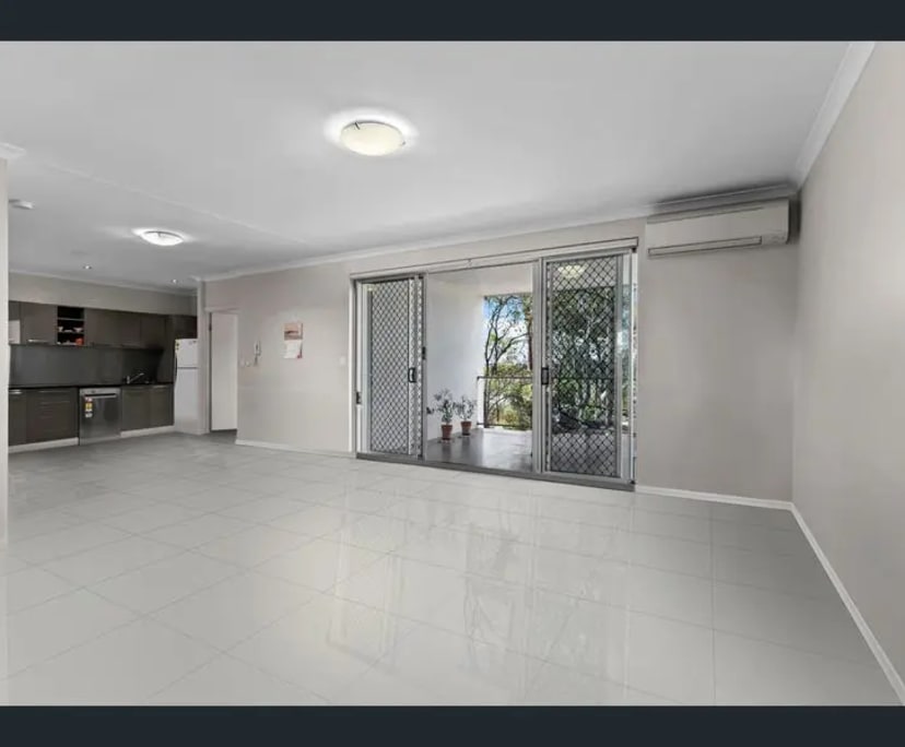 Room for Rent in McDowall, Brisbane 300, Unfurnis...