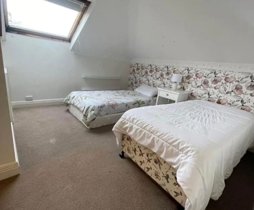 Furnished room in a share house