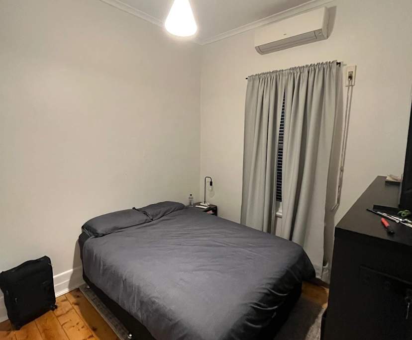 Unfurnished room in a share house