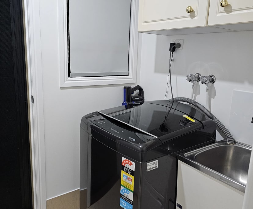 $300, Share-house, 4 bathrooms, Norman Gardens QLD 4701