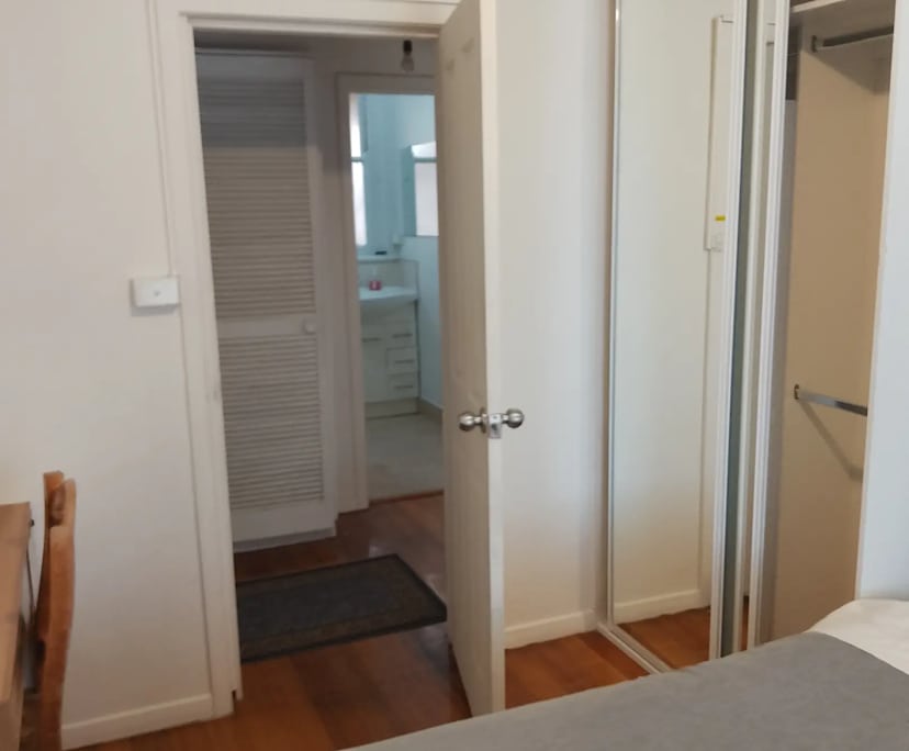 $250, Share-house, 5 bathrooms, Port Melbourne VIC 3207