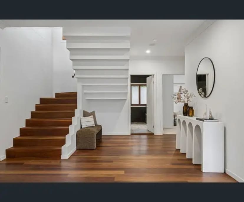 Room in a share house