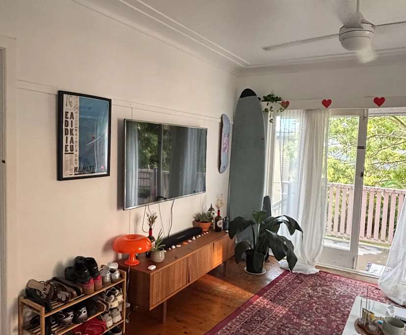 Unfurnished room in a flatshare