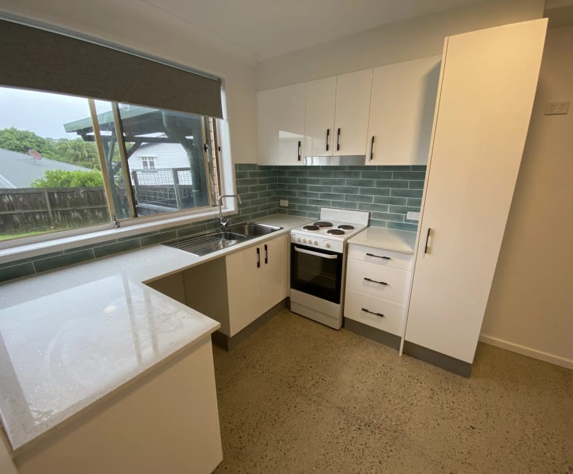 $500, Granny-flat, 1 bathroom, Holland Park West QLD 4121