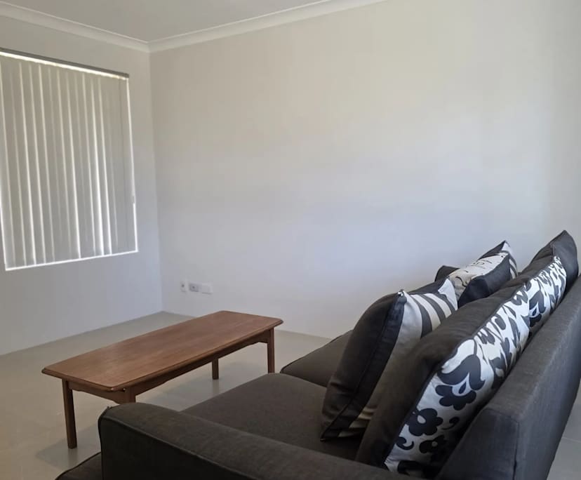 $750, Whole-property, 3 bathrooms, Beckenham WA 6107