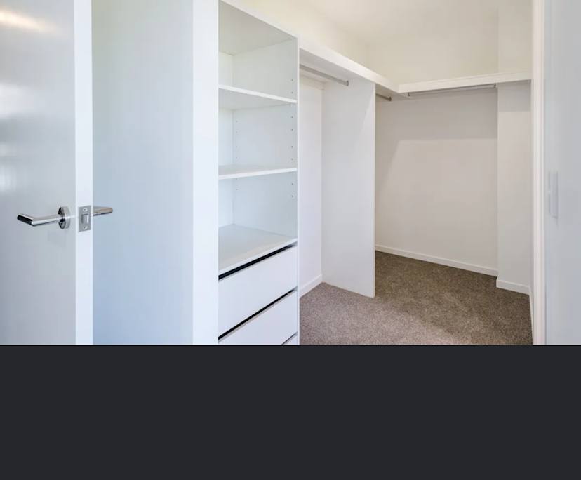 $970, Whole-property, 3 bathrooms, Hope Island QLD 4212