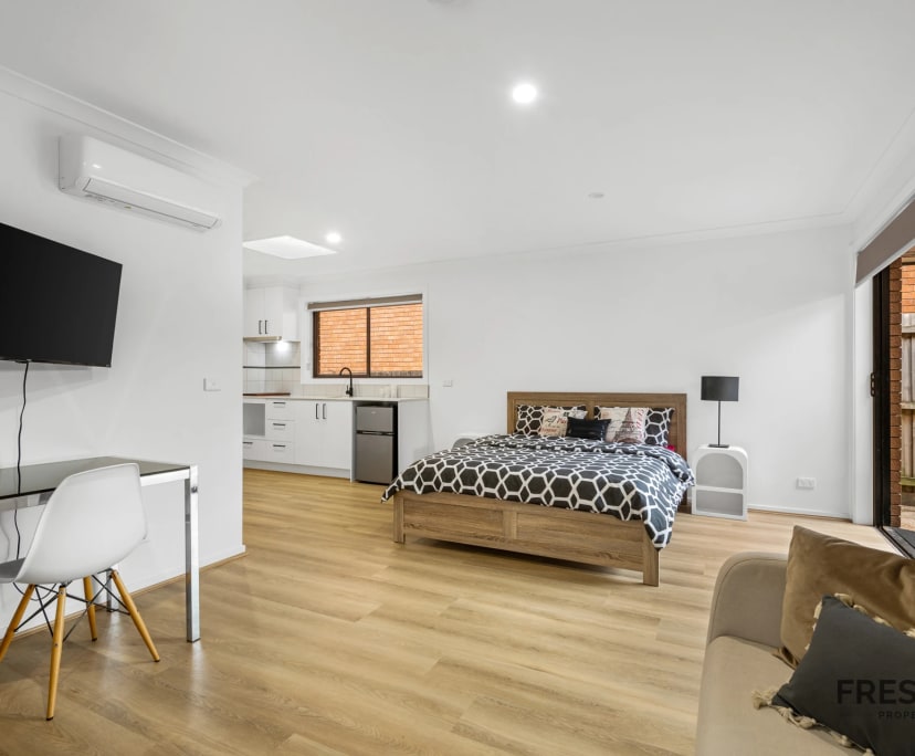 $330, Share-house, 6 bathrooms, Bell Post Hill VIC 3215