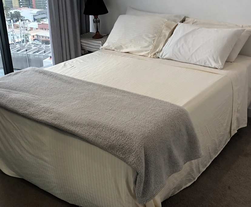 Furnished room with own bathroom