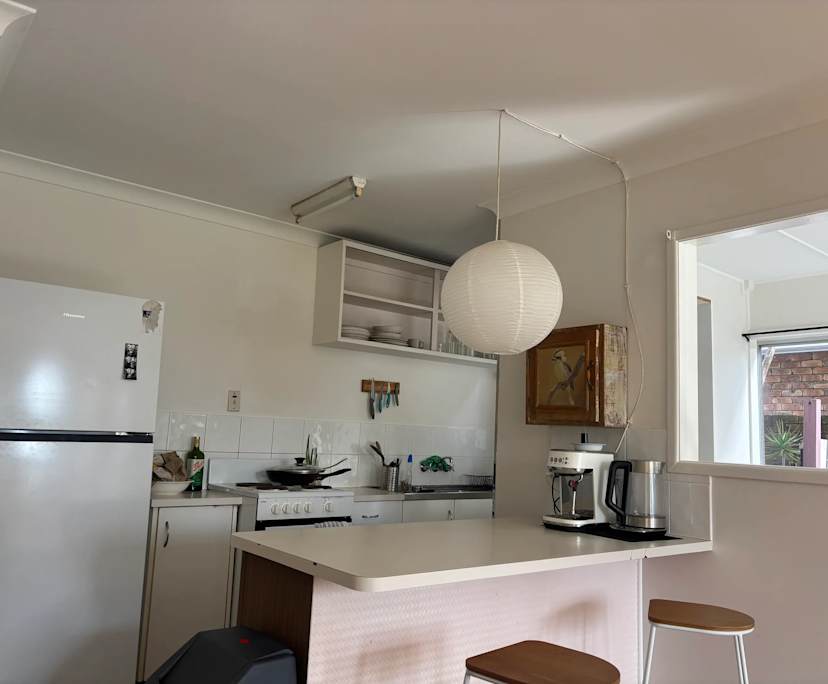 Room in a share house
