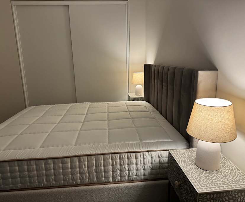 $850, 1-bed, 1 bathroom, Newcastle NSW 2300