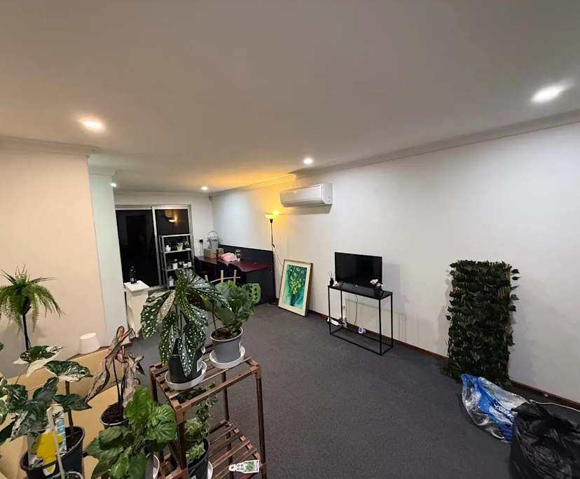 $325, Student-accommodation, 3 bathrooms, Nedlands WA 6009