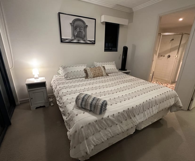 $500, Flatshare, 3 bathrooms, Woolloongabba QLD 4102