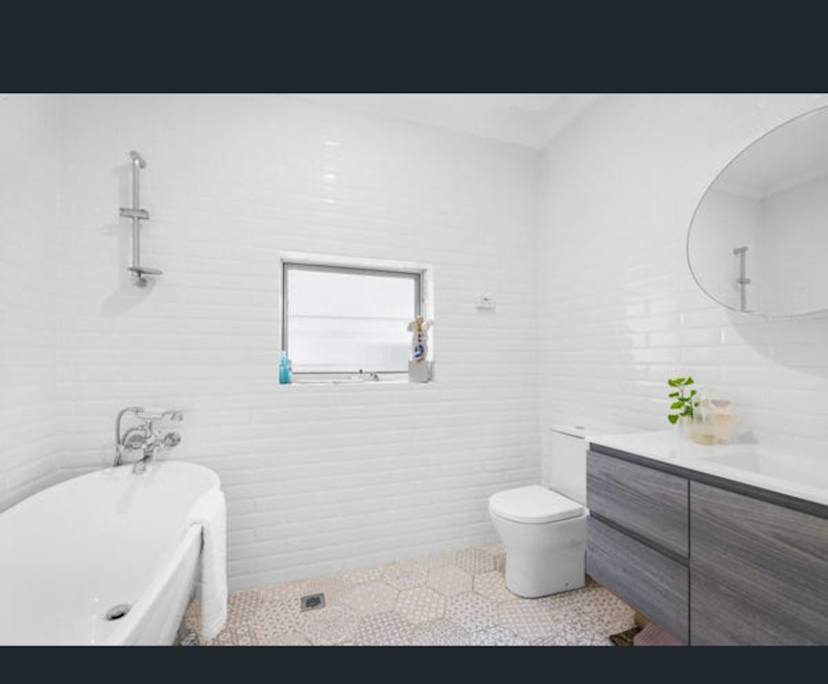 Room in a share house