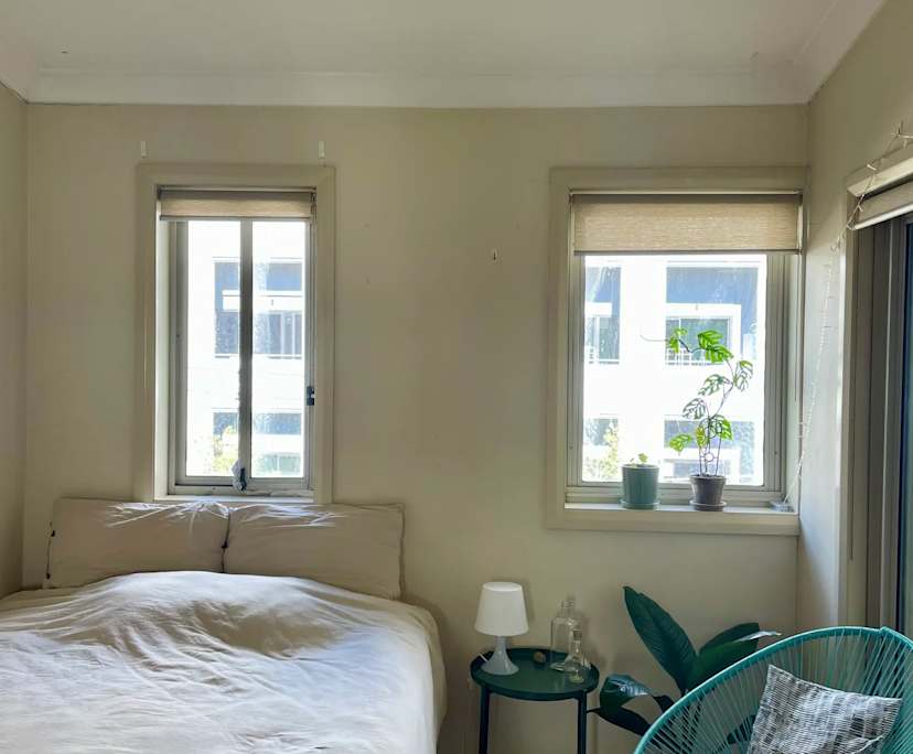 Furnished room in a flatshare