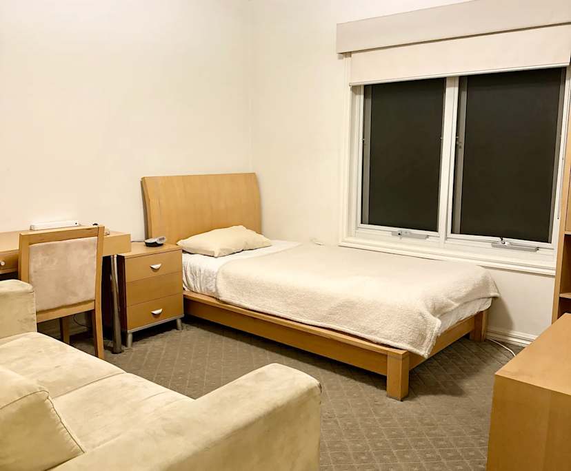 Furnished room in a share house