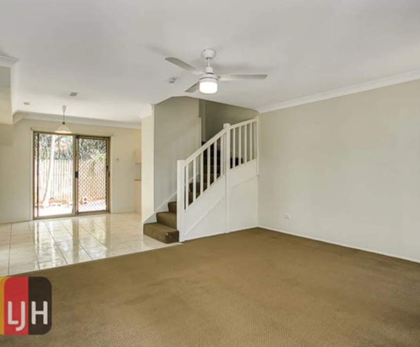 Unfurnished room in a share house