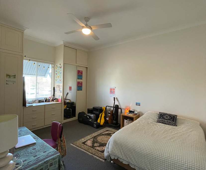 Unfurnished room in a share house