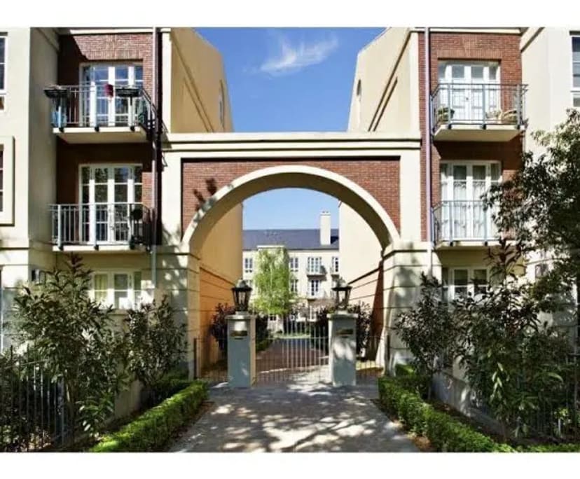 $420, Flatshare, 3 bathrooms, East Melbourne VIC 3002