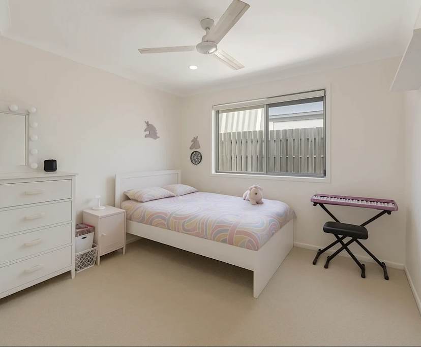 Unfurnished room in a share house