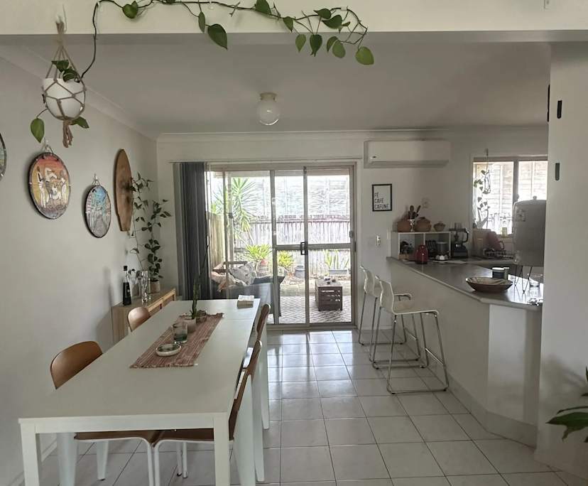 Furnished room in a share house