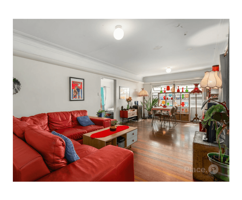Room in a share house