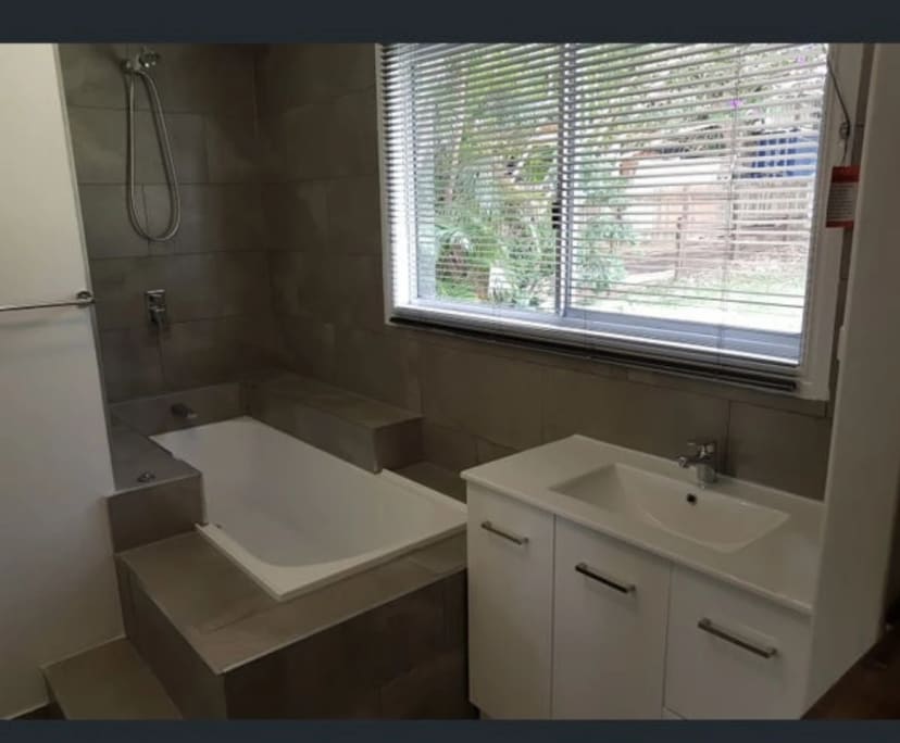 $230, Share-house, 3 bathrooms, Woombye QLD 4559