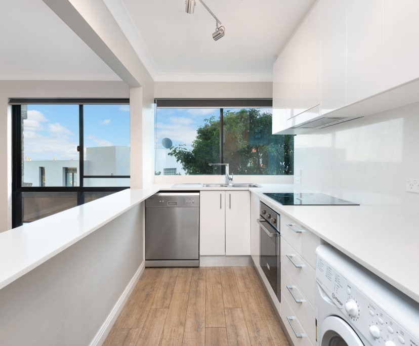 Furnished room in a flatshare