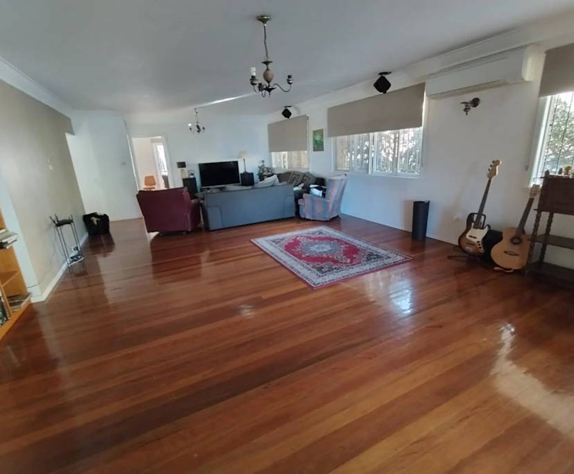 Unfurnished room in a share house