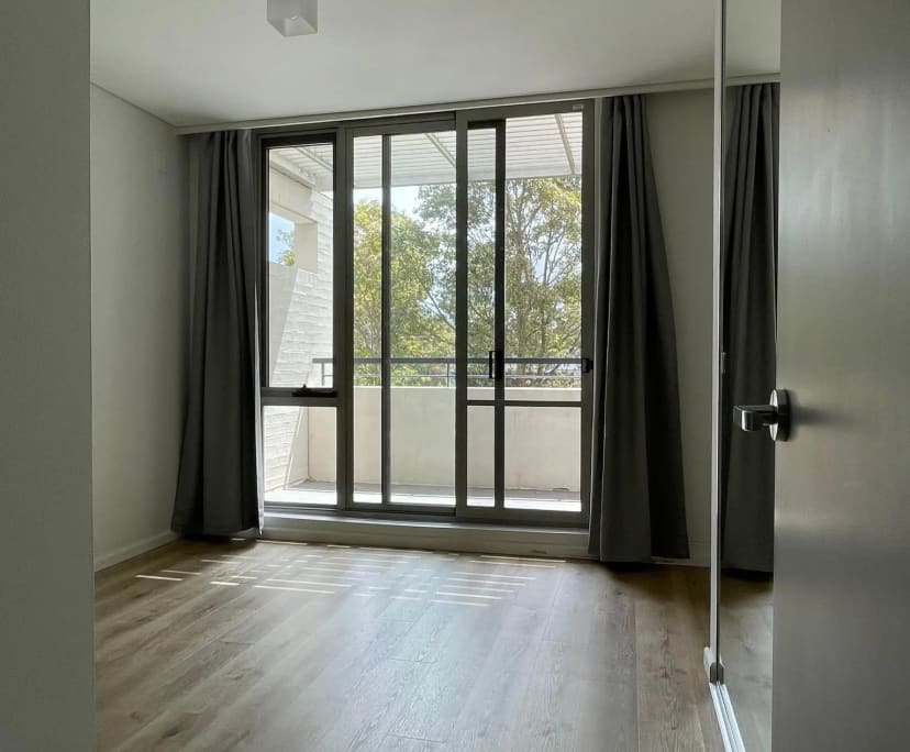 Unfurnished room with own bathroom