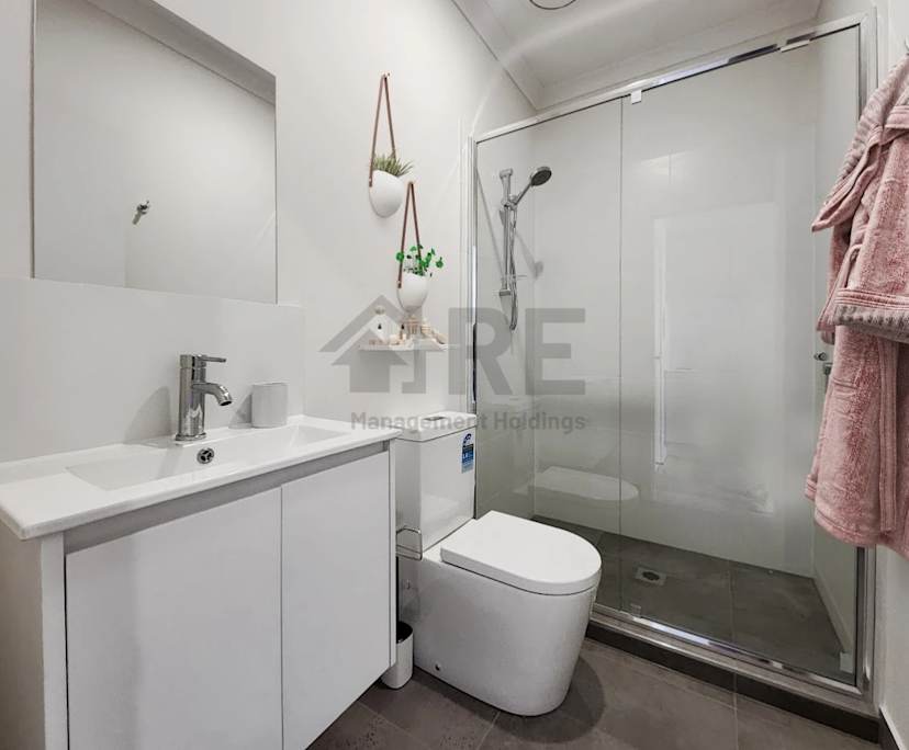 $300, Share-house, 6 bathrooms, Moe VIC 3825