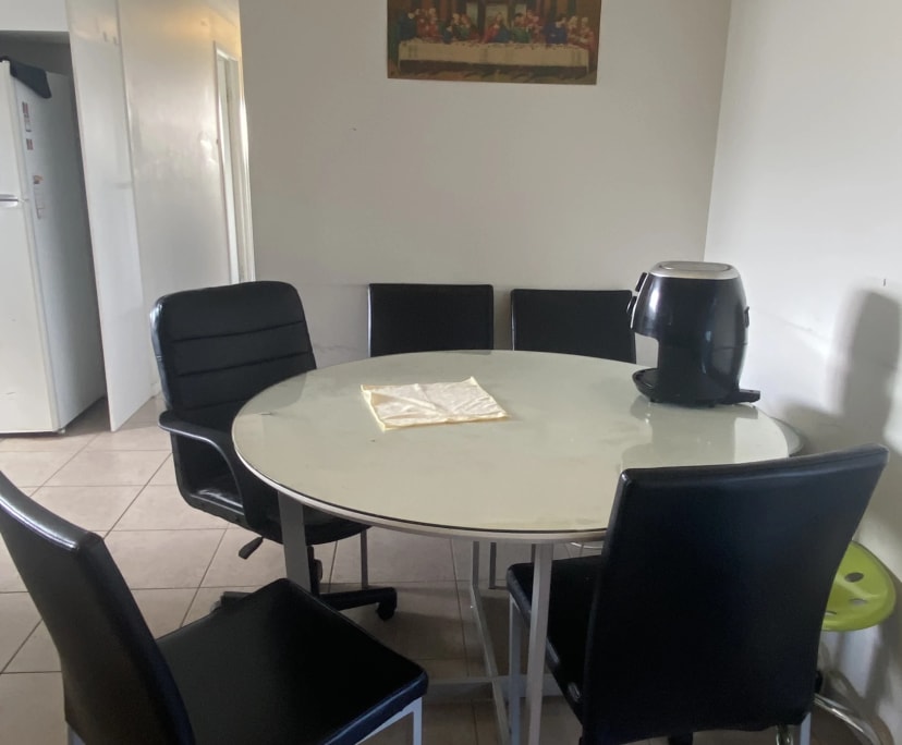 $280, Share-house, 4 bathrooms, Darling Heights QLD 4350