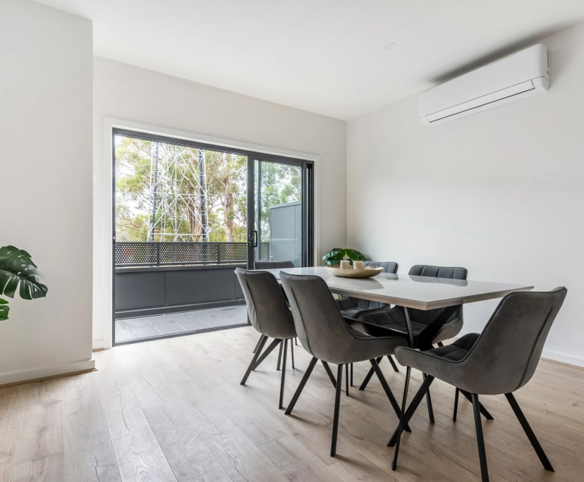 $280, Share-house, 3 bathrooms, South Morang VIC 3752