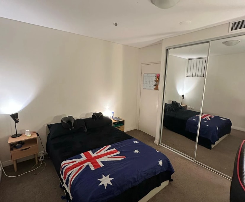 Furnished room in a flatshare