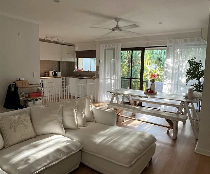 Unfurnished room in a flatshare