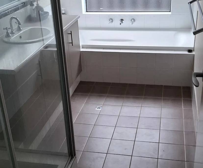 Furnished room with own bathroom