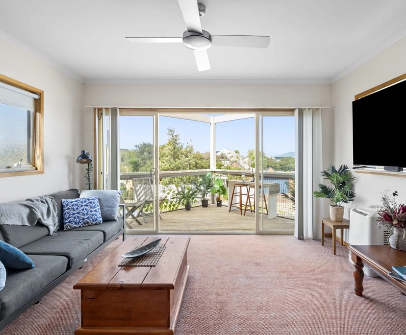 Studio for Rent in Torquay, VIC 350, Furnished, E...