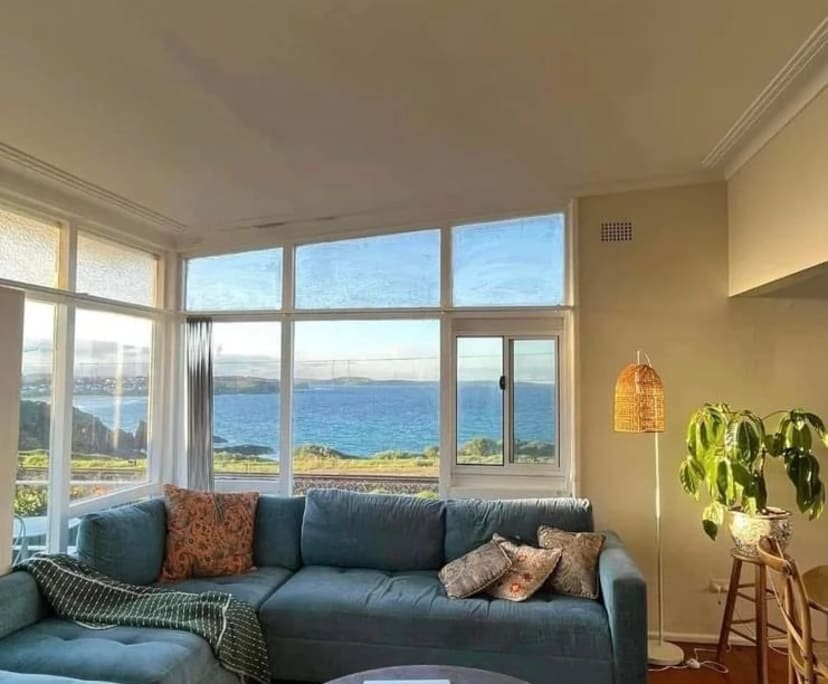 Room for Rent in Kiama Downs, NSW 225, Furnished,...