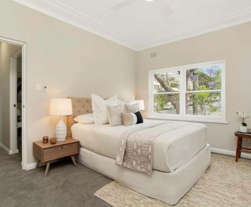 Unfurnished room in a flatshare