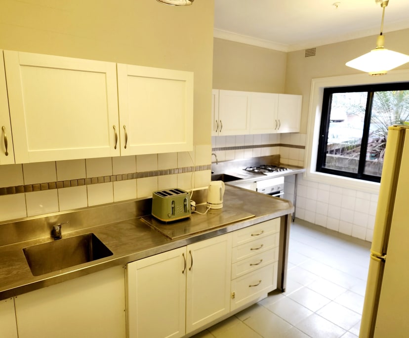 $350, Share-house, 6 bathrooms, Potts Point NSW 2011