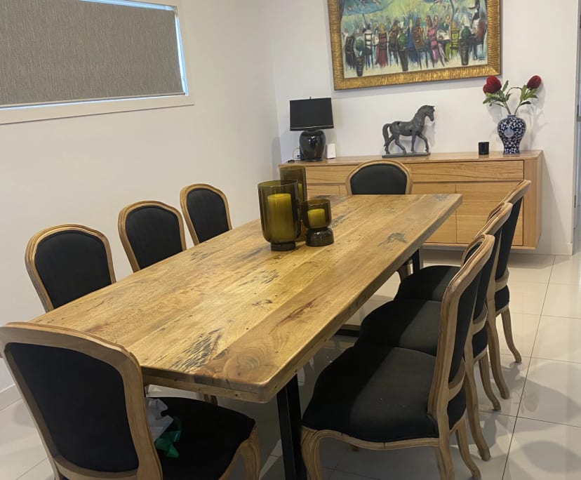 Room in a share house