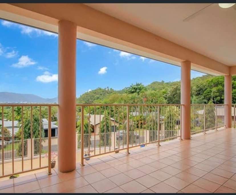 Unfurnished room with own bathroom