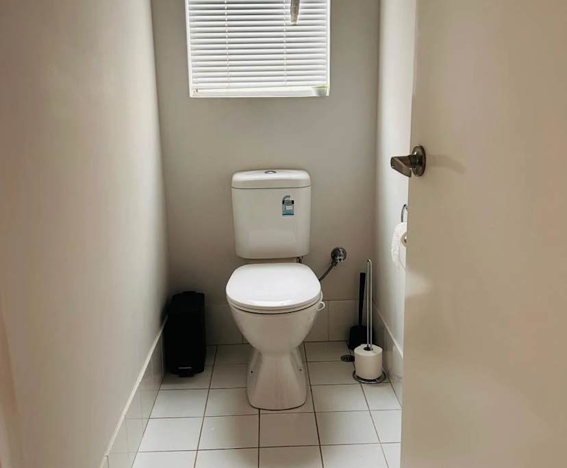 $250, Share-house, 3 bathrooms, Brabham WA 6055